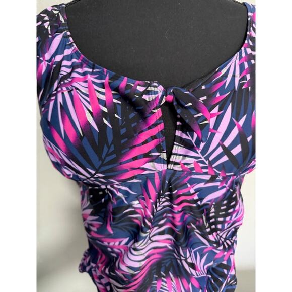 Heat Women's One-Piece Swimsuit lined with Removable bra pads adjustable straps - Picture 2 of 4